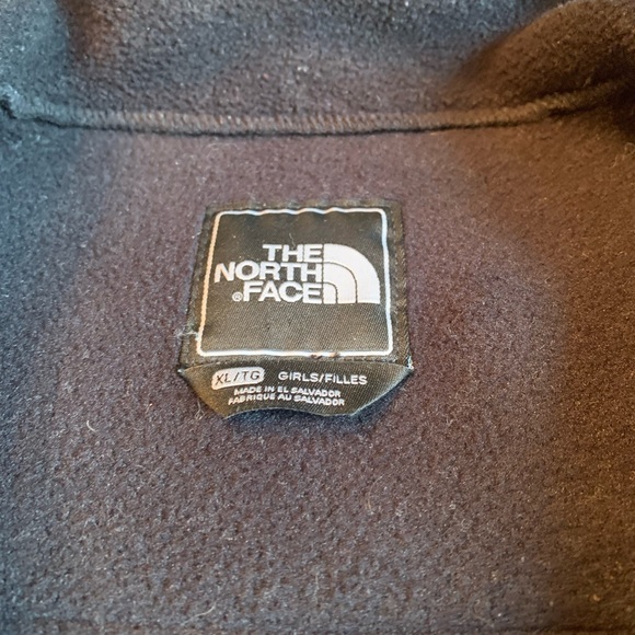 The North Face Classic Black Jacket - Picture 6 of 6